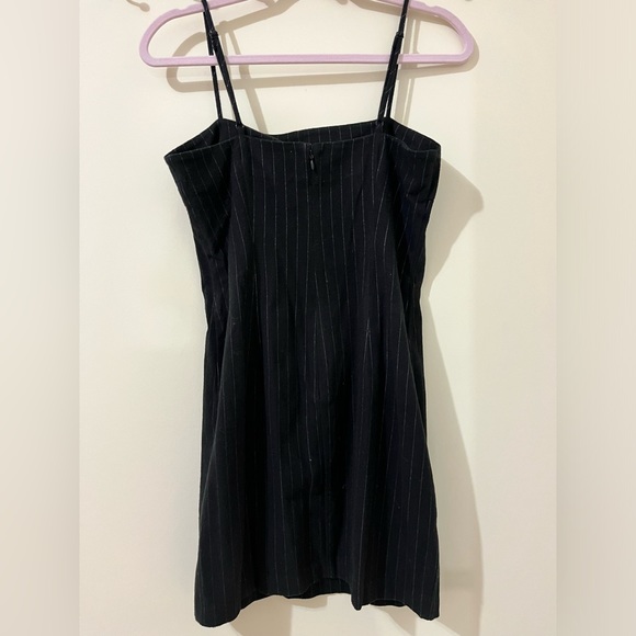 Forever21 black mini dress 🖤 - Picture 4 of 4